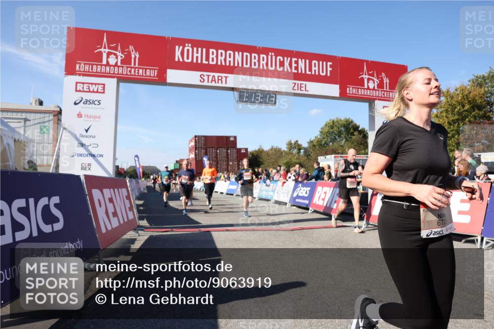 03.10.2025 - Köhlbrandbrückenlauf Lena Gebhardt http://msf.ph/oto/9063919 03.10.2025 13:13:14 Ziel 4191, 4193, 4223, 4373, 4463, 4513, 4583, 4748, 5025, 5204, 5678, 5852, 6393, 6705, 6725, 6742, 6755, 6788, 6789, 6818 meine-sportfotos.de