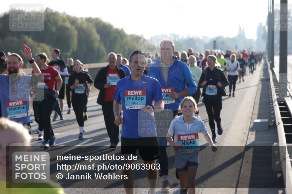 03.10.2025 - Köhlbrandbrückenlauf Jannik Wohlers http://msf.ph/oto/9063963 03.10.2025 09:24:43 Position 3 1958, 2862, 659, 2861 meine-sportfotos.de