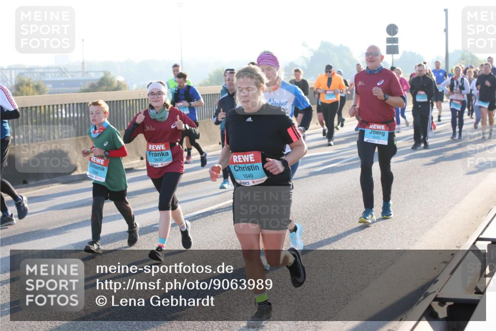 03.10.2025 - Köhlbrandbrückenlauf Lena Gebhardt http://msf.ph/oto/9063989 03.10.2025 09:21:13 Position 1 3499, 3500, 1649, 41, 3595 meine-sportfotos.de