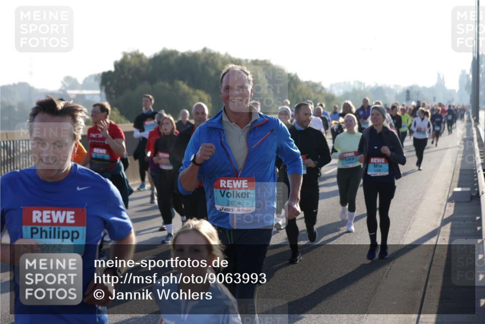 03.10.2025 - Köhlbrandbrückenlauf Jannik Wohlers http://msf.ph/oto/9063993 03.10.2025 09:24:45 Position 3 2862, 2659 meine-sportfotos.de
