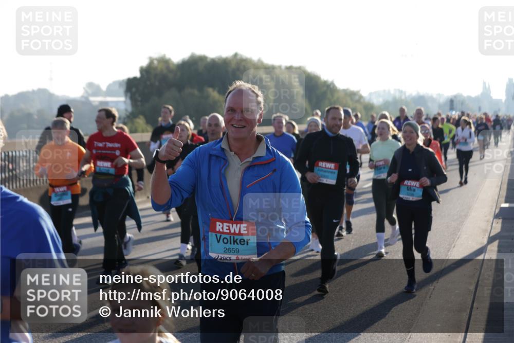03.10.2025 - Köhlbrandbrückenlauf Jannik Wohlers http://msf.ph/oto/9064008 03.10.2025 09:24:45 Position 3 2659, 300, 2296 meine-sportfotos.de