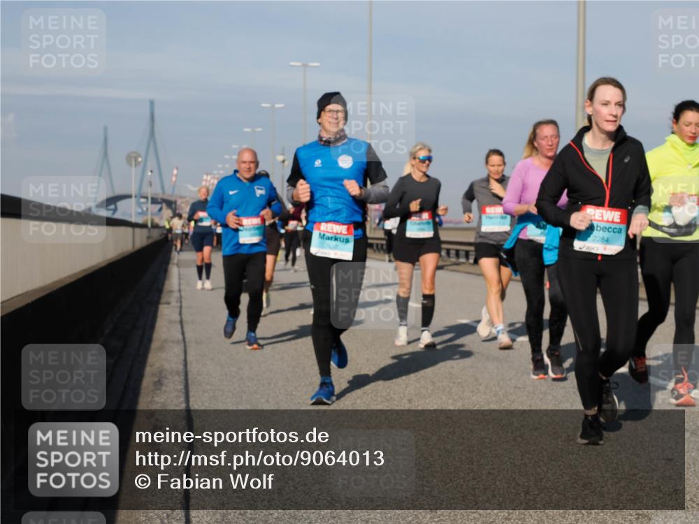 03.10.2025 - Köhlbrandbrückenlauf Fabian Wolf http://msf.ph/oto/9064013 03.10.2025 10:07:13 Position 3 2284 meine-sportfotos.de