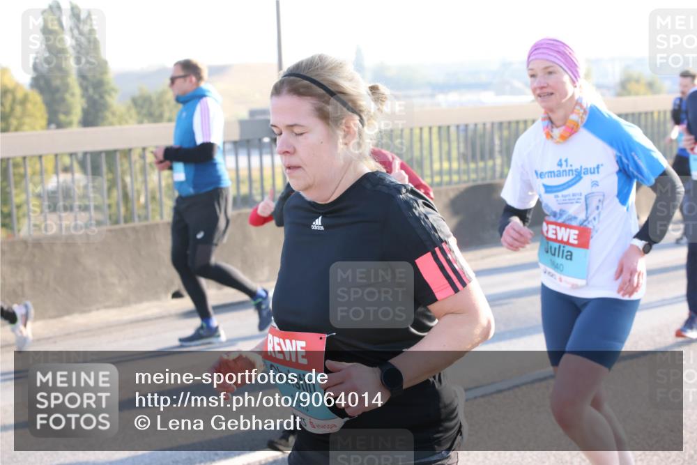 03.10.2025 - Köhlbrandbrückenlauf Lena Gebhardt http://msf.ph/oto/9064014 03.10.2025 09:21:15 Position 1 41, 1840, 1649 meine-sportfotos.de