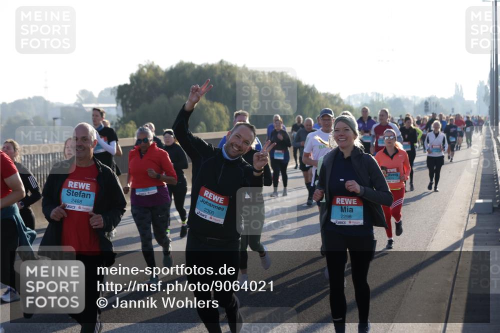 03.10.2025 - Köhlbrandbrückenlauf Jannik Wohlers http://msf.ph/oto/9064021 03.10.2025 09:24:46 Position 3 2468, 2300, 2298 meine-sportfotos.de