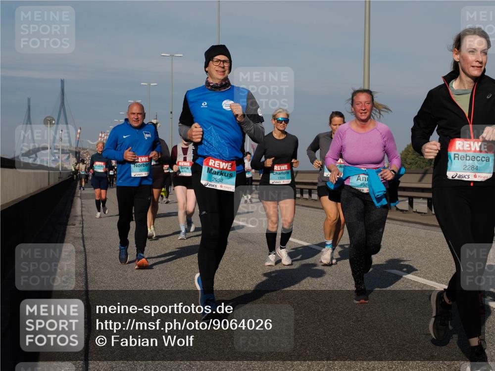 03.10.2025 - Köhlbrandbrückenlauf Fabian Wolf http://msf.ph/oto/9064026 03.10.2025 10:07:13 Position 3 3231, 1394, 2952, 192, 2284 meine-sportfotos.de