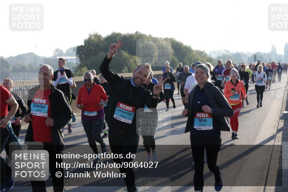 03.10.2025 - Köhlbrandbrückenlauf Jannik Wohlers http://msf.ph/oto/9064027 03.10.2025 09:24:46 Position 3 2468, 2300, 2298 meine-sportfotos.de