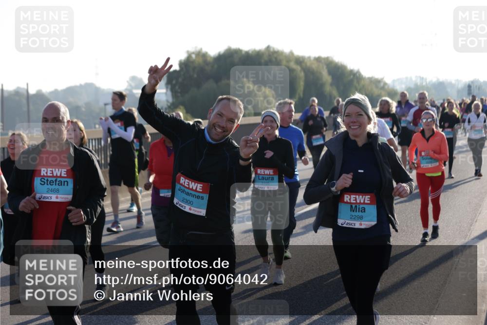 03.10.2025 - Köhlbrandbrückenlauf Jannik Wohlers http://msf.ph/oto/9064042 03.10.2025 09:24:47 Position 3 2468, 2300, 3105, 2298 meine-sportfotos.de