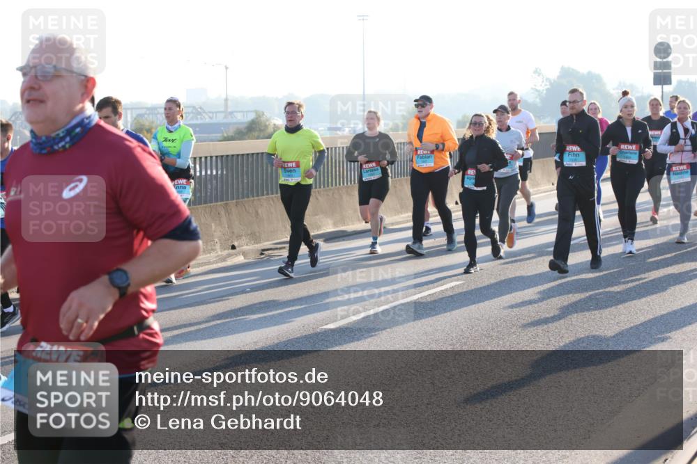03.10.2025 - Köhlbrandbrückenlauf Lena Gebhardt http://msf.ph/oto/9064048 03.10.2025 09:21:16 Position 1 3595, 1469 meine-sportfotos.de