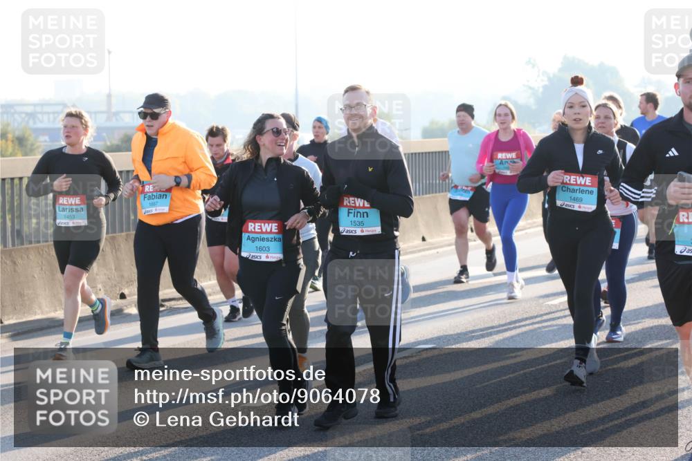 03.10.2025 - Köhlbrandbrückenlauf Lena Gebhardt http://msf.ph/oto/9064078 03.10.2025 09:21:17 Position 1 1453, 1667, 1603, 1535, 1469 meine-sportfotos.de