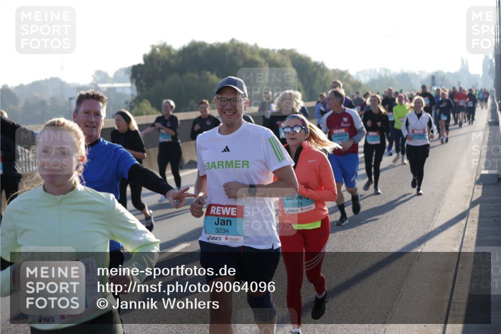03.10.2025 - Köhlbrandbrückenlauf Jannik Wohlers http://msf.ph/oto/9064096 03.10.2025 09:24:49 Position 3 3102, 3234, 3074 meine-sportfotos.de