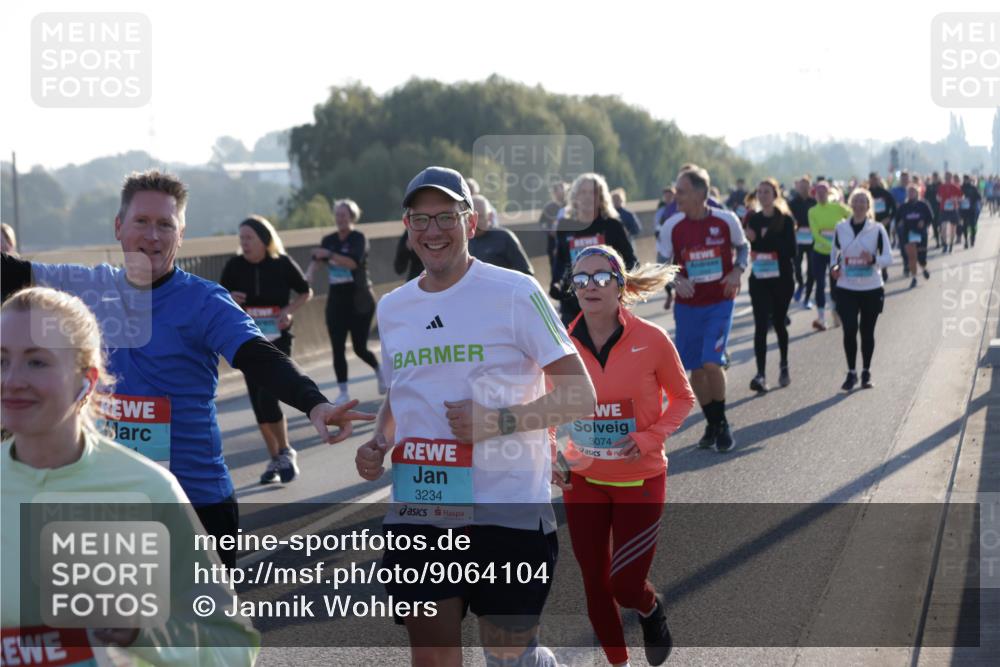 03.10.2025 - Köhlbrandbrückenlauf Jannik Wohlers http://msf.ph/oto/9064104 03.10.2025 09:24:49 Position 3 3234, 3074 meine-sportfotos.de