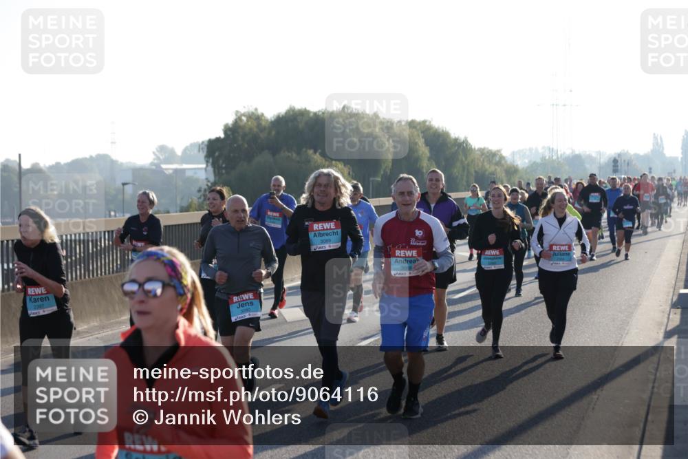 03.10.2025 - Köhlbrandbrückenlauf Jannik Wohlers http://msf.ph/oto/9064116 03.10.2025 09:24:50 Position 3 2397, 3090, 3089, 10, 3088 meine-sportfotos.de