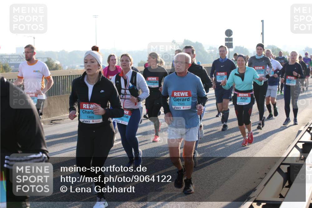 03.10.2025 - Köhlbrandbrückenlauf Lena Gebhardt http://msf.ph/oto/9064122 03.10.2025 09:21:19 Position 1 1469, 1565, 1049, 1523, 1337 meine-sportfotos.de