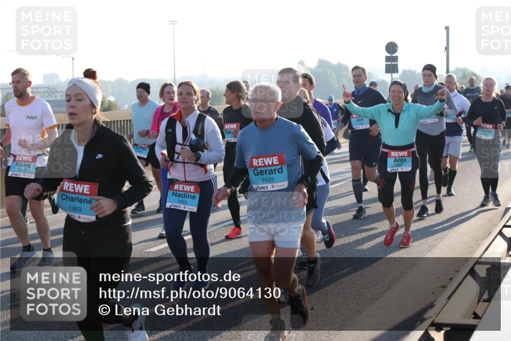 03.10.2025 - Köhlbrandbrückenlauf Lena Gebhardt http://msf.ph/oto/9064130 03.10.2025 09:21:19 Position 1 3345, 1469, 1565, 1523, 1439, 1337 meine-sportfotos.de