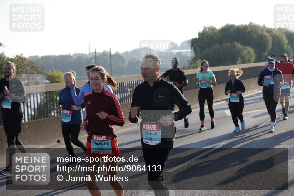 03.10.2025 - Köhlbrandbrückenlauf Jannik Wohlers http://msf.ph/oto/9064133 03.10.2025 09:24:57 Position 3 1252, 2137 meine-sportfotos.de