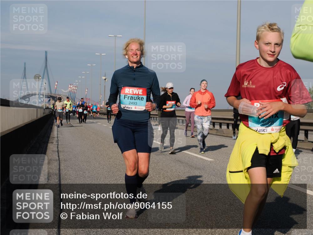 03.10.2025 - Köhlbrandbrückenlauf Fabian Wolf http://msf.ph/oto/9064155 03.10.2025 10:07:21 Position 3 2493 meine-sportfotos.de