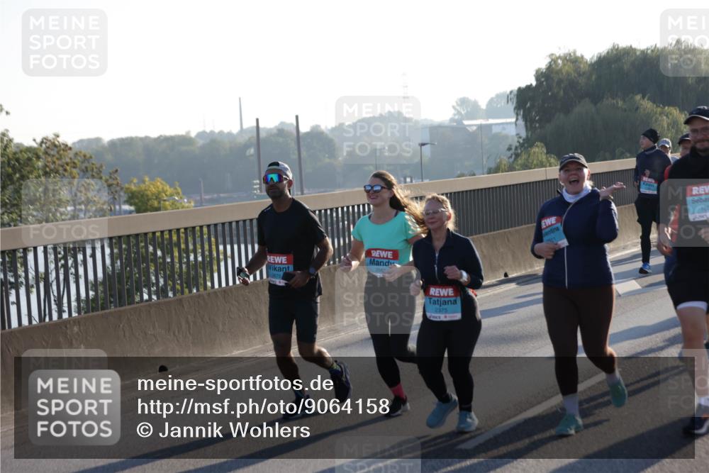 03.10.2025 - Köhlbrandbrückenlauf Jannik Wohlers http://msf.ph/oto/9064158 03.10.2025 09:24:59 Position 3 268, 2375, 311, 160 meine-sportfotos.de