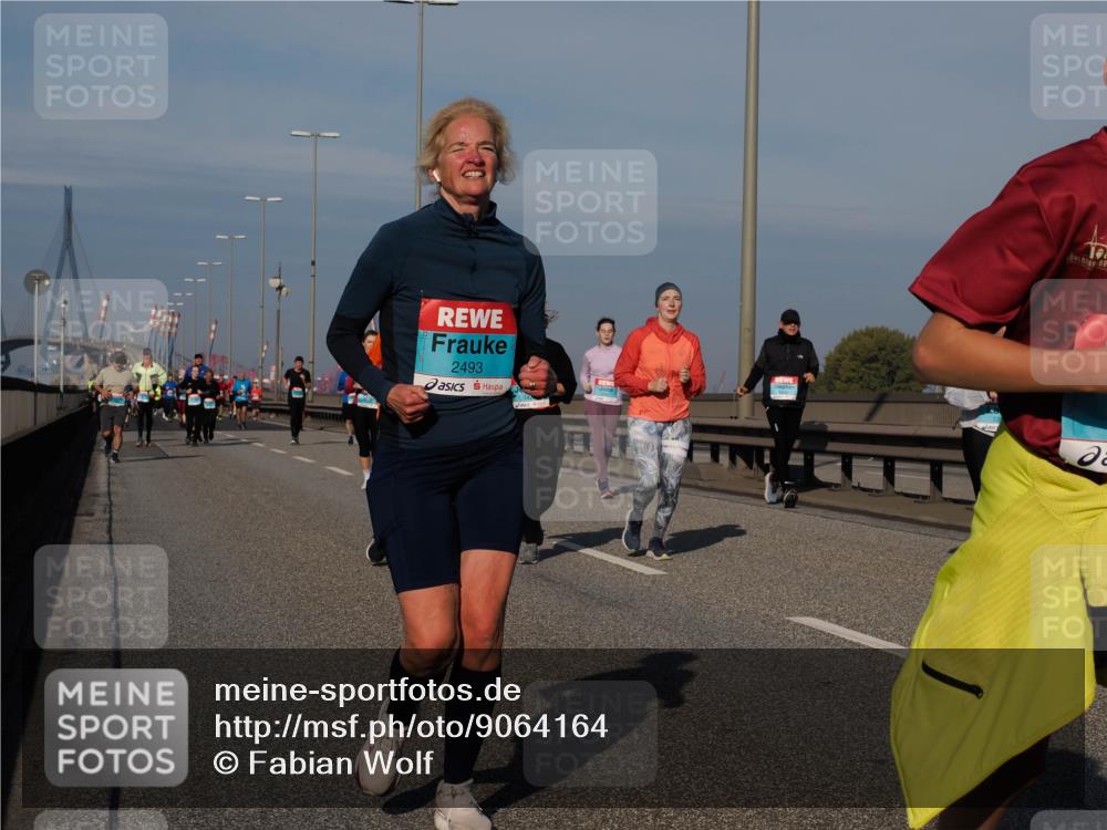 03.10.2025 - Köhlbrandbrückenlauf Fabian Wolf http://msf.ph/oto/9064164 03.10.2025 10:07:21 Position 3 2493 meine-sportfotos.de