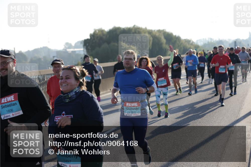 03.10.2025 - Köhlbrandbrückenlauf Jannik Wohlers http://msf.ph/oto/9064168 03.10.2025 09:25:01 Position 3 1606, 1497, 2366 meine-sportfotos.de