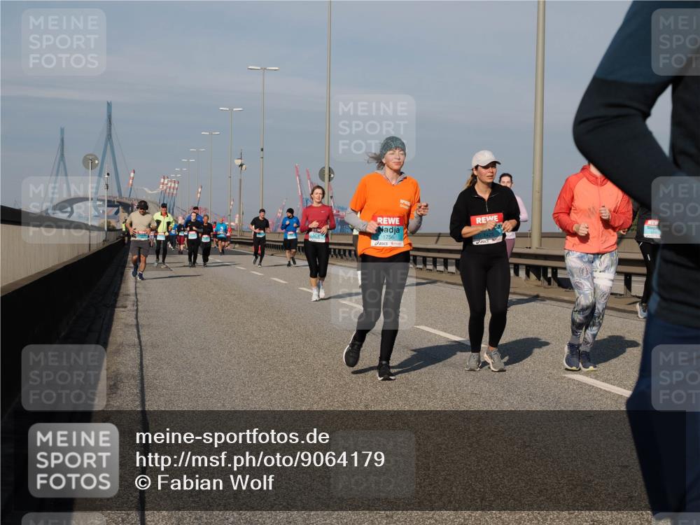 03.10.2025 - Köhlbrandbrückenlauf Fabian Wolf http://msf.ph/oto/9064179 03.10.2025 10:07:23 Position 3 1756 meine-sportfotos.de