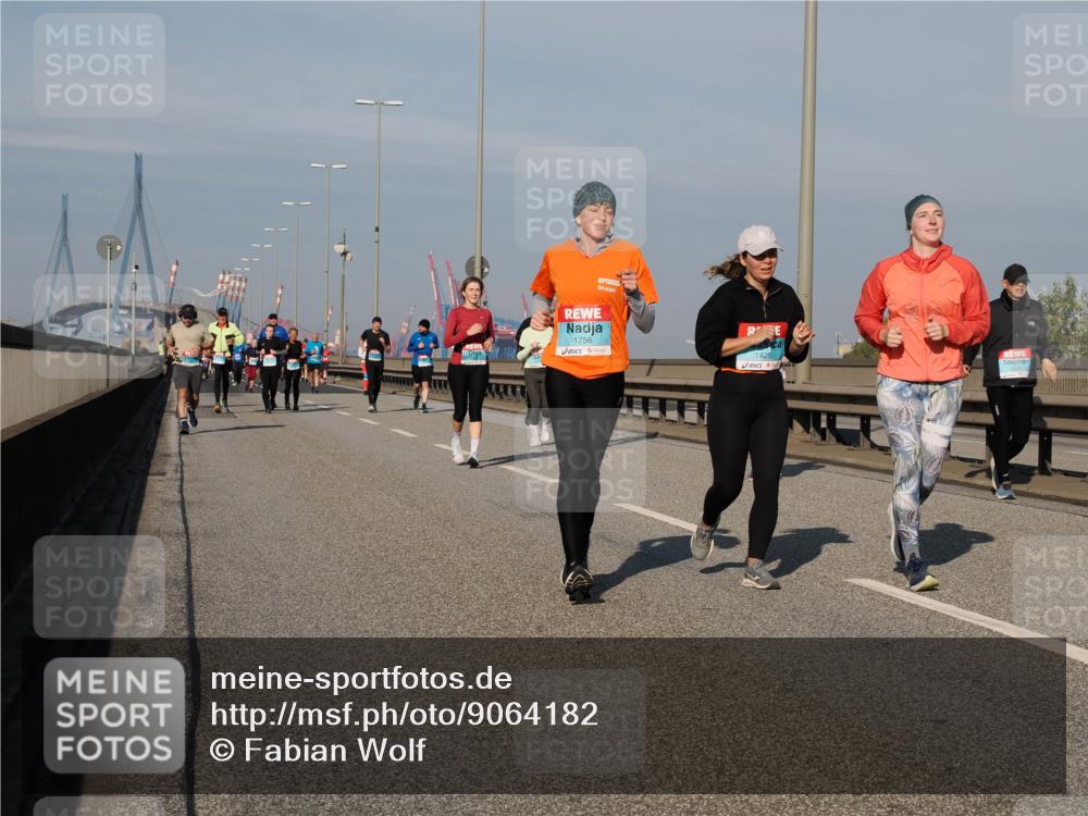 03.10.2025 - Köhlbrandbrückenlauf Fabian Wolf http://msf.ph/oto/9064182 03.10.2025 10:07:23 Position 3 1756, 1425 meine-sportfotos.de