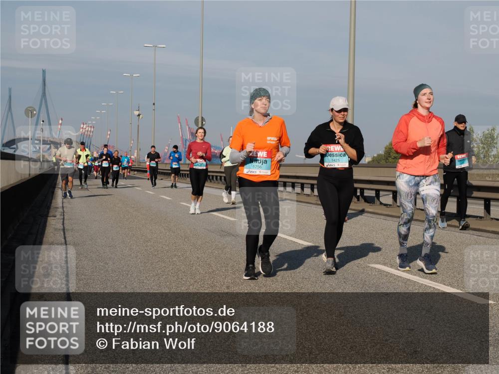 03.10.2025 - Köhlbrandbrückenlauf Fabian Wolf http://msf.ph/oto/9064188 03.10.2025 10:07:23 Position 3 1756, 1425 meine-sportfotos.de
