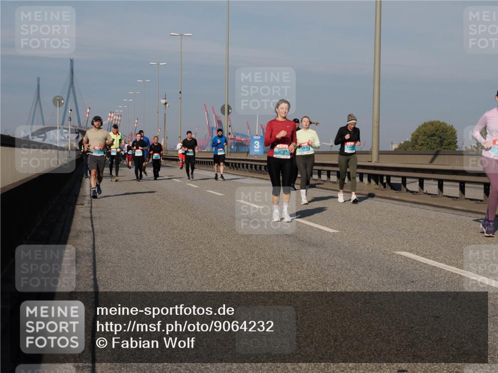 03.10.2025 - Köhlbrandbrückenlauf Fabian Wolf http://msf.ph/oto/9064232 03.10.2025 10:07:26 Position 3  meine-sportfotos.de