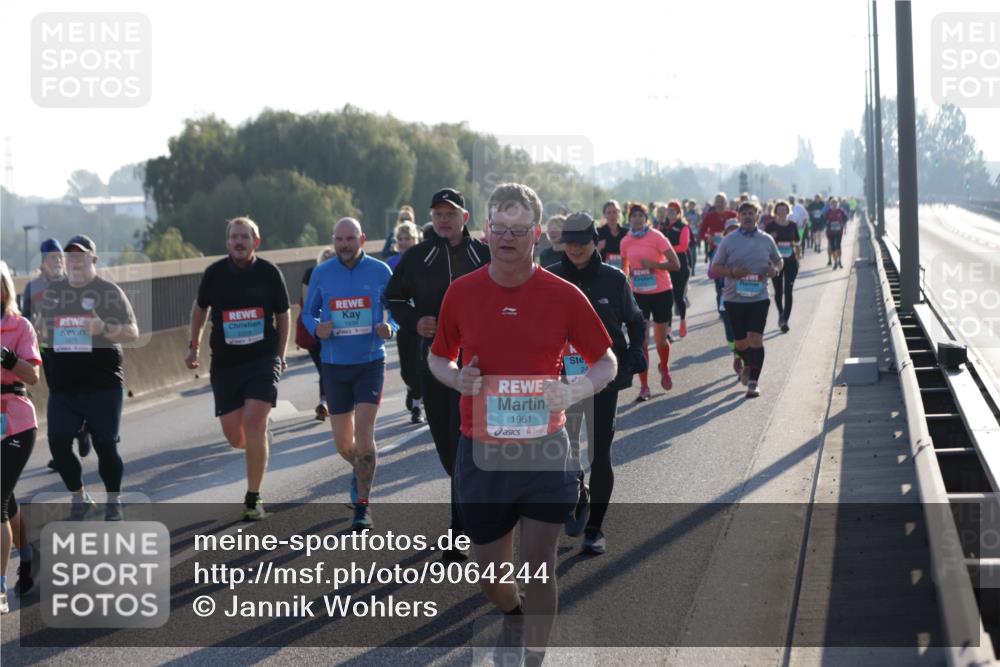 03.10.2025 - Köhlbrandbrückenlauf Jannik Wohlers http://msf.ph/oto/9064244 03.10.2025 09:25:05 Position 3 1961 meine-sportfotos.de
