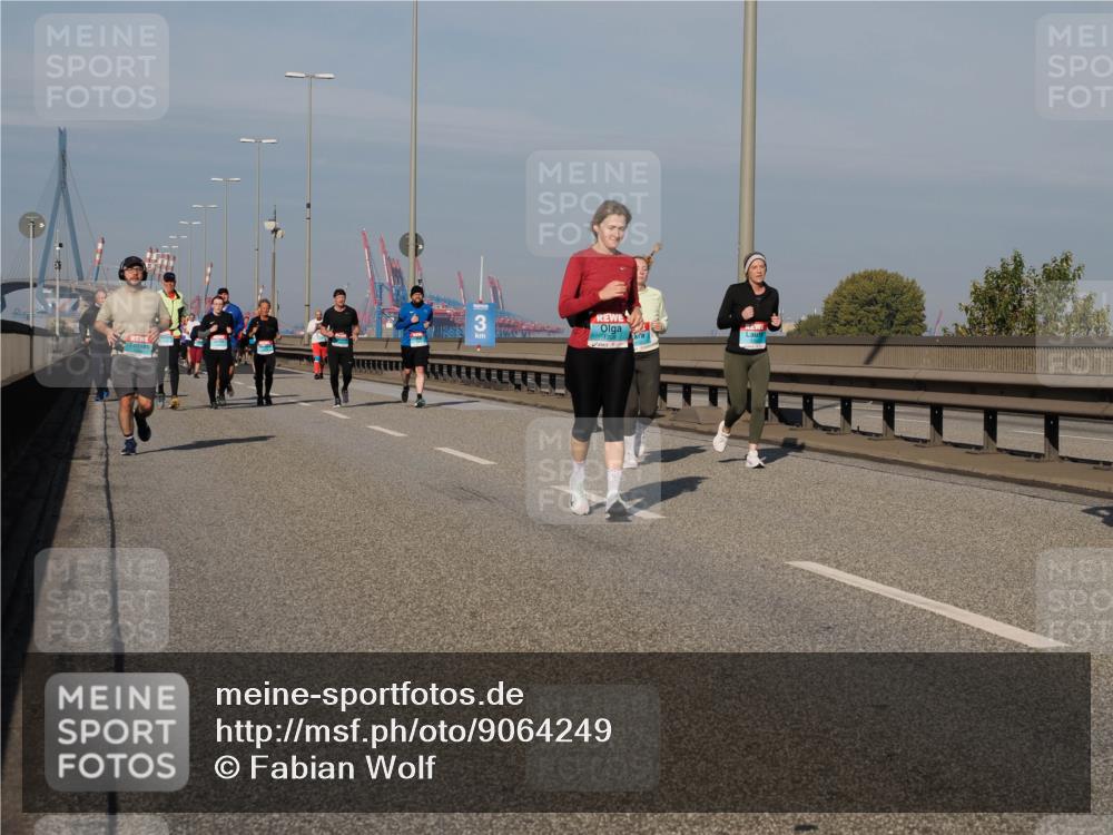 03.10.2025 - Köhlbrandbrückenlauf Fabian Wolf http://msf.ph/oto/9064249 03.10.2025 10:07:26 Position 3  meine-sportfotos.de