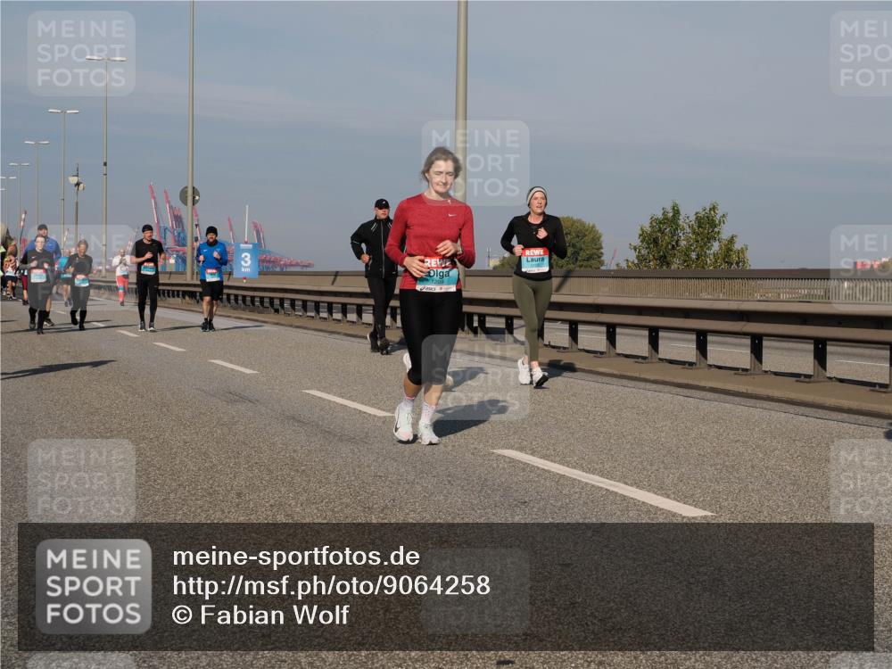 03.10.2025 - Köhlbrandbrückenlauf Fabian Wolf http://msf.ph/oto/9064258 03.10.2025 10:07:27 Position 3 1209 meine-sportfotos.de