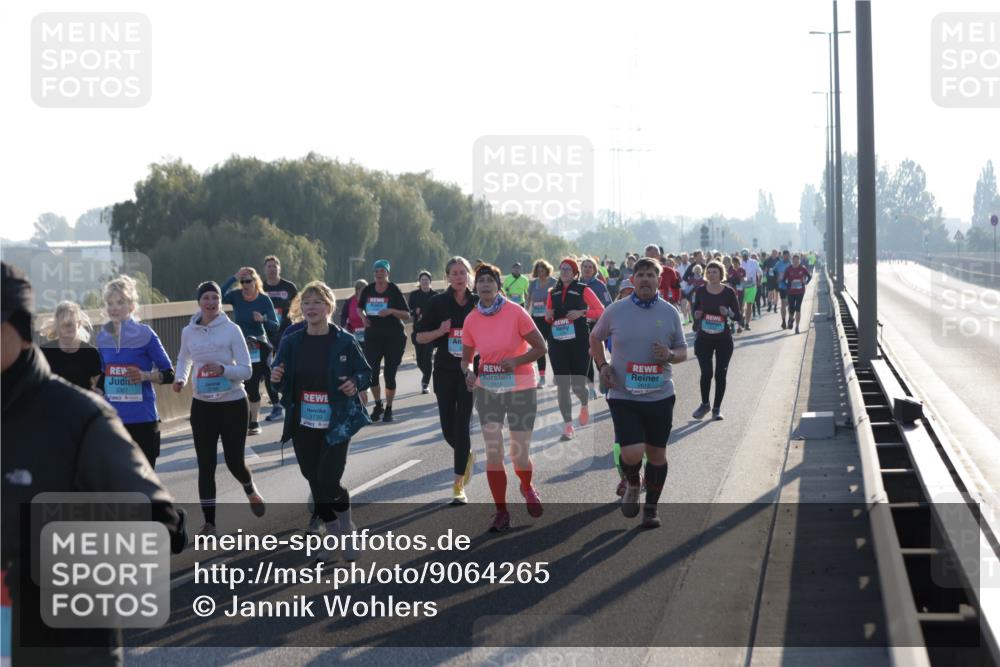 03.10.2025 - Köhlbrandbrückenlauf Jannik Wohlers http://msf.ph/oto/9064265 03.10.2025 09:25:07 Position 3 3739, 2613 meine-sportfotos.de