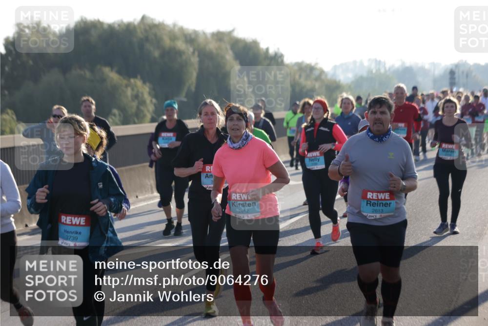 03.10.2025 - Köhlbrandbrückenlauf Jannik Wohlers http://msf.ph/oto/9064276 03.10.2025 09:25:08 Position 3 3739, 2612, 2613 meine-sportfotos.de