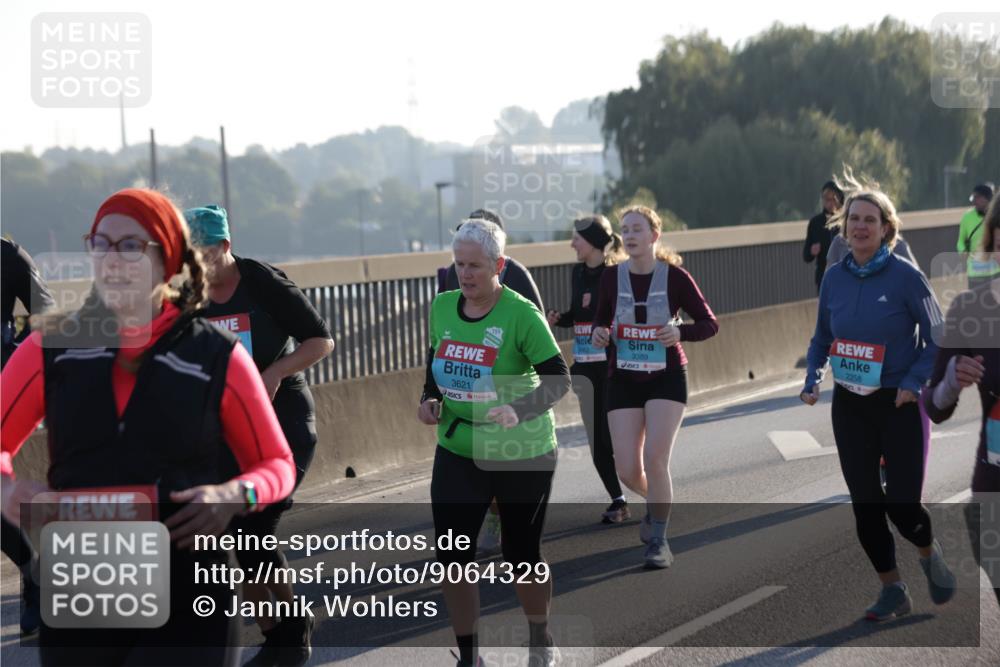 03.10.2025 - Köhlbrandbrückenlauf Jannik Wohlers http://msf.ph/oto/9064329 03.10.2025 09:25:13 Position 3 3199, 3621, 3389, 2258 meine-sportfotos.de