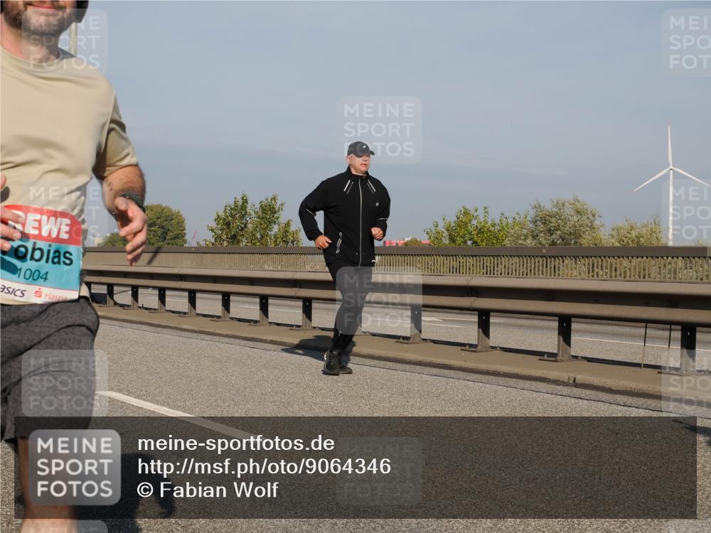03.10.2025 - Köhlbrandbrückenlauf Fabian Wolf http://msf.ph/oto/9064346 03.10.2025 10:07:32 Position 3 1004 meine-sportfotos.de