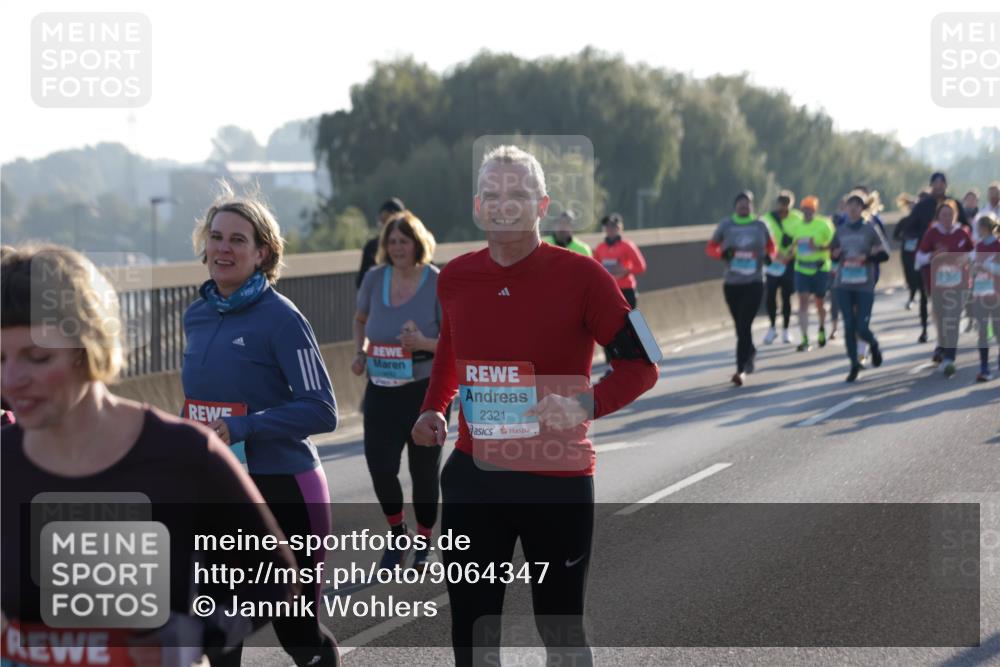 03.10.2025 - Köhlbrandbrückenlauf Jannik Wohlers http://msf.ph/oto/9064347 03.10.2025 09:25:14 Position 3 2321 meine-sportfotos.de