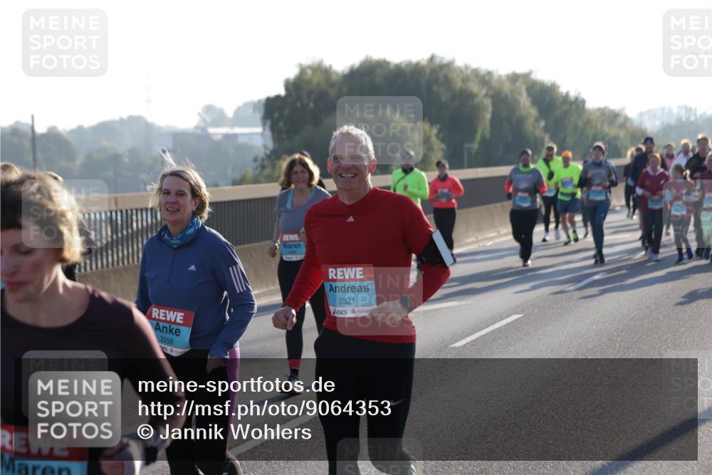 03.10.2025 - Köhlbrandbrückenlauf Jannik Wohlers http://msf.ph/oto/9064353 03.10.2025 09:25:14 Position 3 2258, 2321 meine-sportfotos.de
