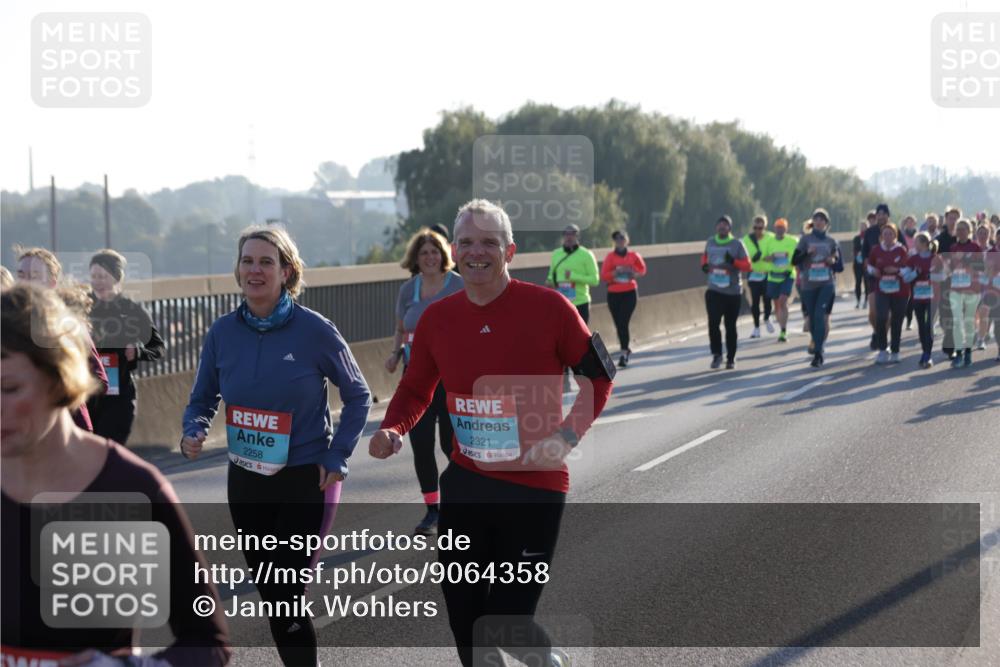 03.10.2025 - Köhlbrandbrückenlauf Jannik Wohlers http://msf.ph/oto/9064358 03.10.2025 09:25:15 Position 3 2258, 2321 meine-sportfotos.de