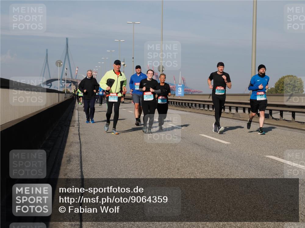 03.10.2025 - Köhlbrandbrückenlauf Fabian Wolf http://msf.ph/oto/9064359 03.10.2025 10:07:34 Position 3  meine-sportfotos.de