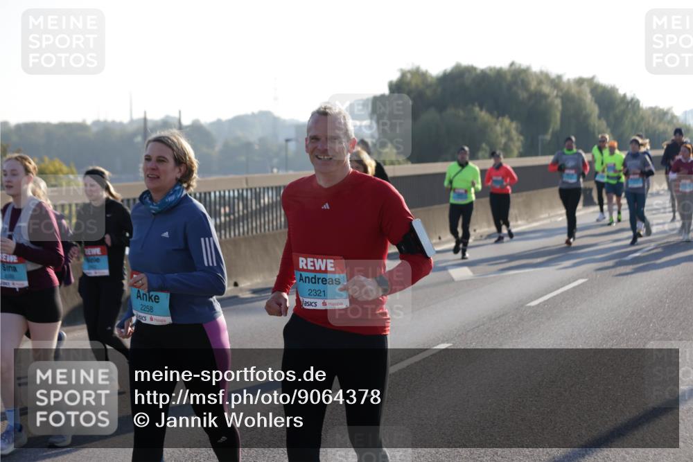 03.10.2025 - Köhlbrandbrückenlauf Jannik Wohlers http://msf.ph/oto/9064378 03.10.2025 09:25:15 Position 3 2258, 2321 meine-sportfotos.de