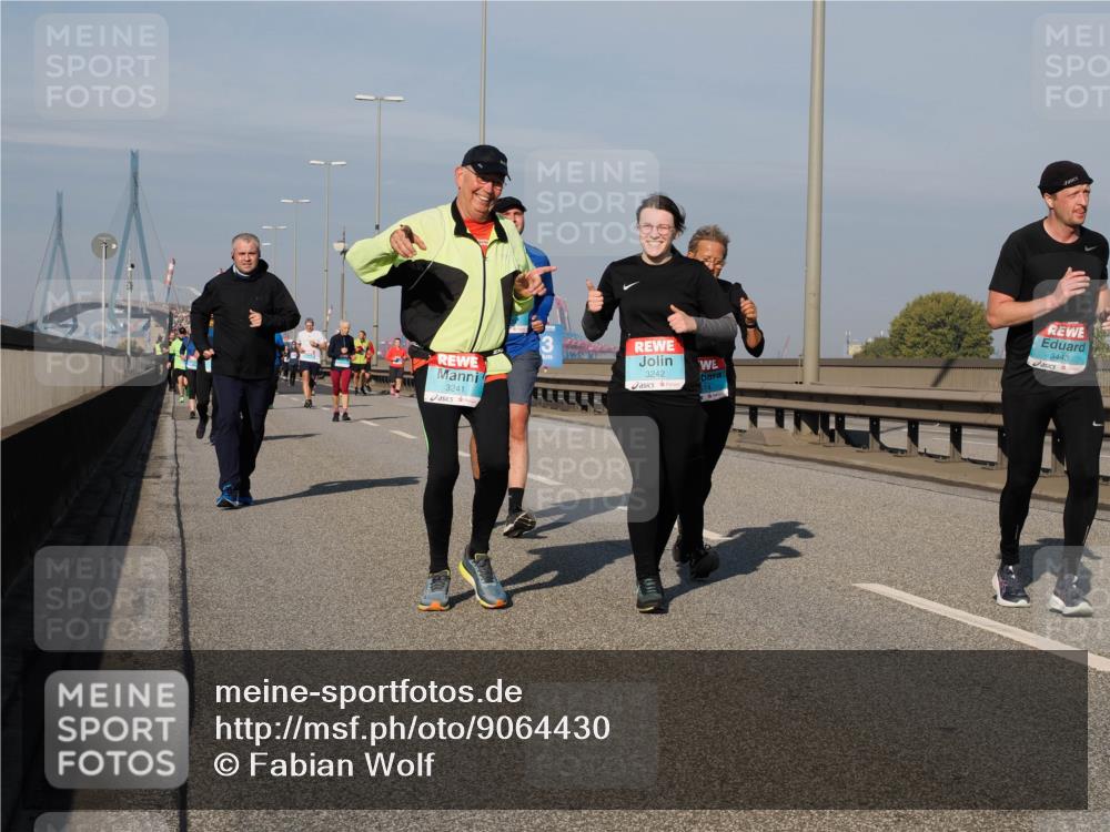 03.10.2025 - Köhlbrandbrückenlauf Fabian Wolf http://msf.ph/oto/9064430 03.10.2025 10:07:36 Position 3 3241, 3242, 574, 3443 meine-sportfotos.de