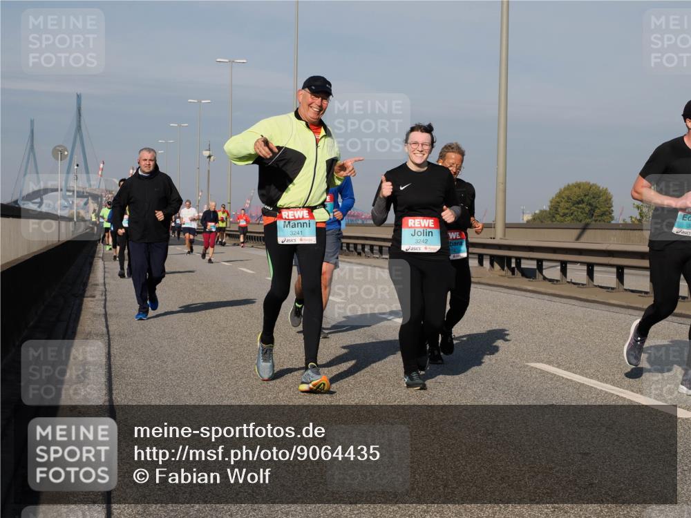 03.10.2025 - Köhlbrandbrückenlauf Fabian Wolf http://msf.ph/oto/9064435 03.10.2025 10:07:37 Position 3 3241, 3242, 74 meine-sportfotos.de