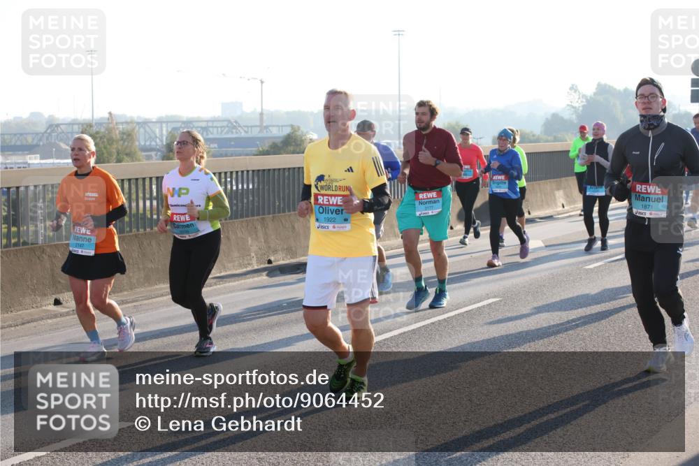 03.10.2025 - Köhlbrandbrückenlauf Lena Gebhardt http://msf.ph/oto/9064452 03.10.2025 09:21:34 Position 1 1922, 3177, 2147, 1871 meine-sportfotos.de