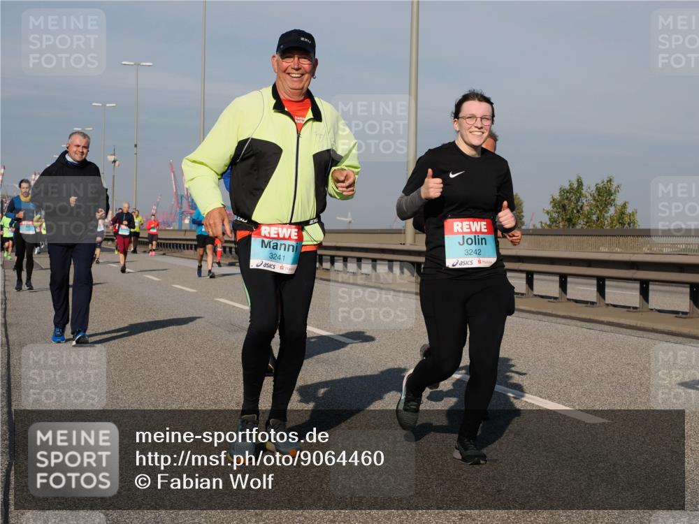03.10.2025 - Köhlbrandbrückenlauf Fabian Wolf http://msf.ph/oto/9064460 03.10.2025 10:07:38 Position 3 2, 3241, 3242 meine-sportfotos.de