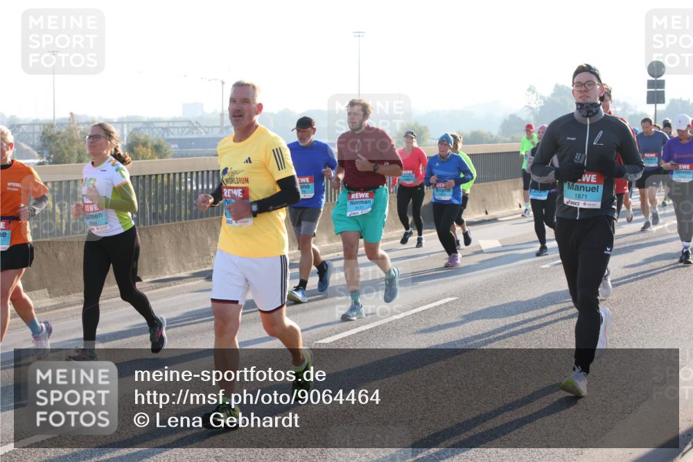 03.10.2025 - Köhlbrandbrückenlauf Lena Gebhardt http://msf.ph/oto/9064464 03.10.2025 09:21:34 Position 1 3177, 1871 meine-sportfotos.de