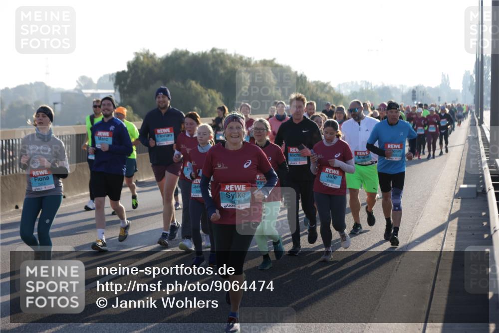 03.10.2025 - Köhlbrandbrückenlauf Jannik Wohlers http://msf.ph/oto/9064474 03.10.2025 09:25:21 Position 3 2212, 3478, 3393, 2511, 2465 meine-sportfotos.de
