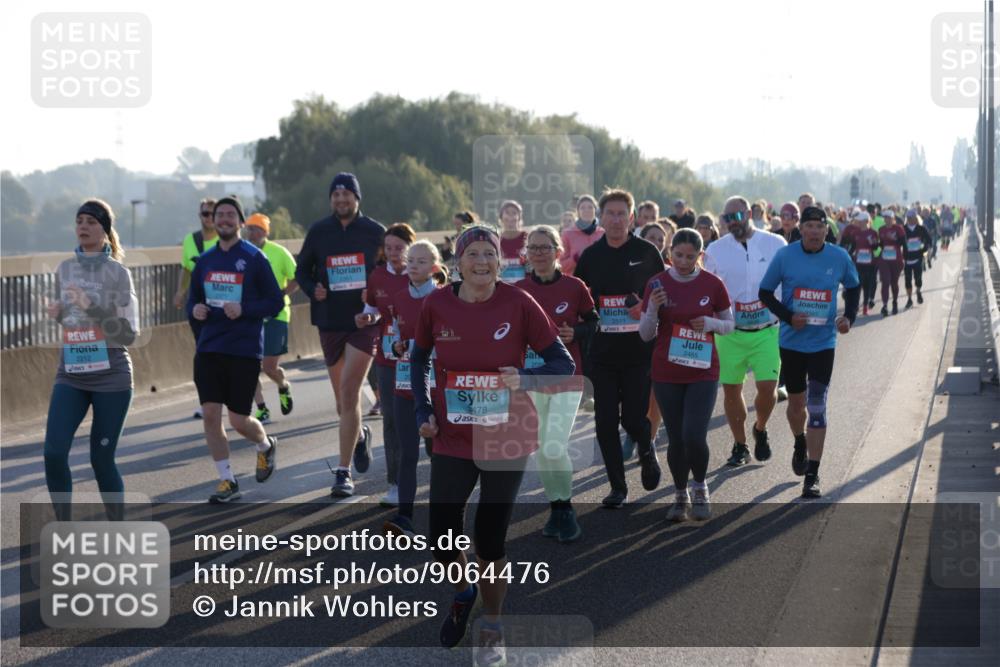 03.10.2025 - Köhlbrandbrückenlauf Jannik Wohlers http://msf.ph/oto/9064476 03.10.2025 09:25:21 Position 3 2212, 3478, 2465, 2393 meine-sportfotos.de
