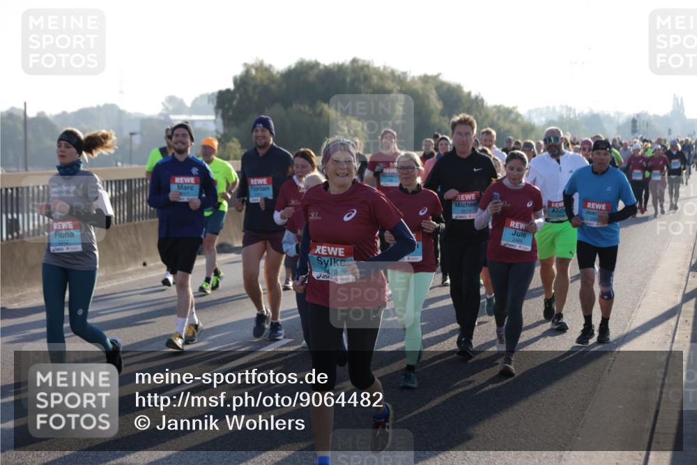 03.10.2025 - Köhlbrandbrückenlauf Jannik Wohlers http://msf.ph/oto/9064482 03.10.2025 09:25:21 Position 3 2212, 478, 2511, 2465 meine-sportfotos.de