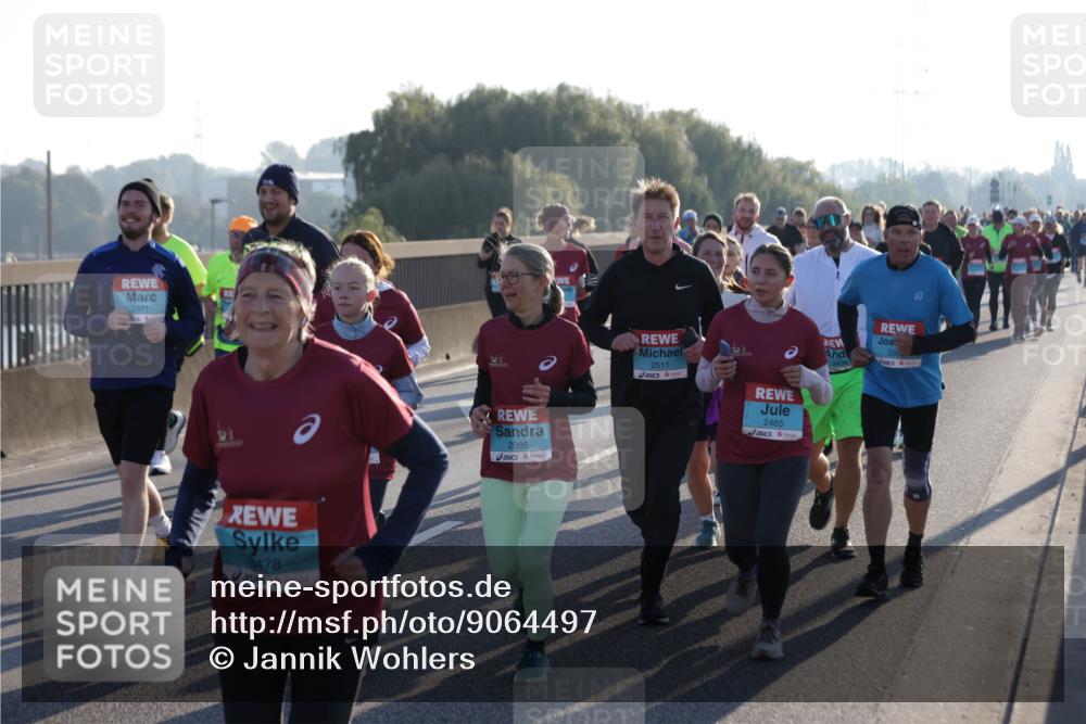 03.10.2025 - Köhlbrandbrückenlauf Jannik Wohlers http://msf.ph/oto/9064497 03.10.2025 09:25:22 Position 3 2371, 478, 2086, 2511, 2465, 3439 meine-sportfotos.de