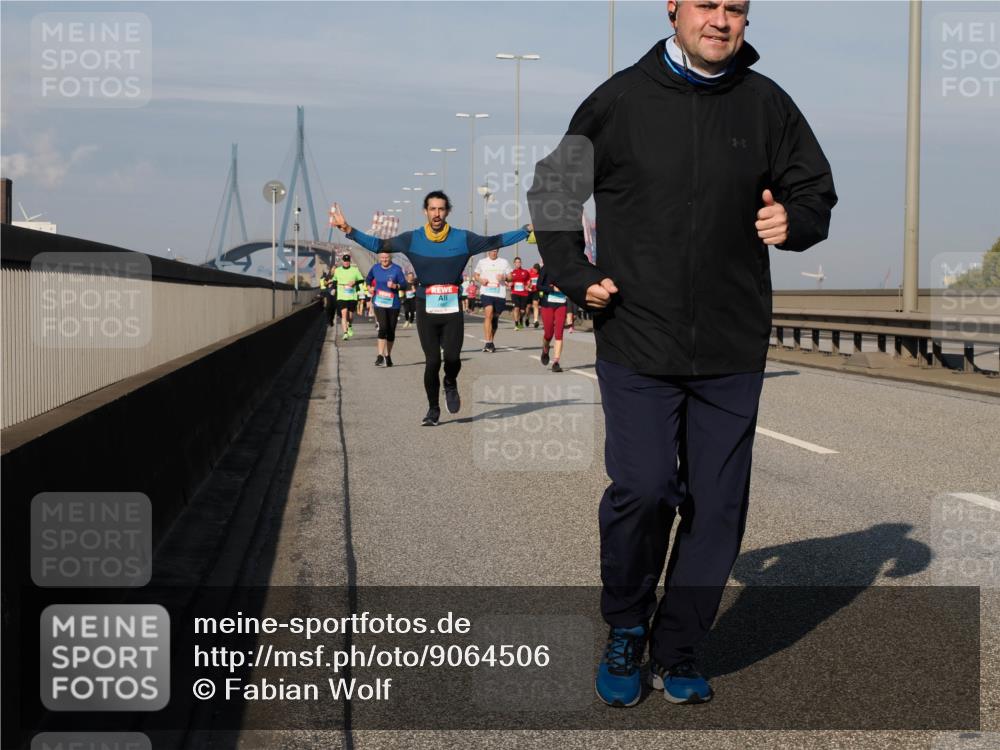 03.10.2025 - Köhlbrandbrückenlauf Fabian Wolf http://msf.ph/oto/9064506 03.10.2025 10:07:41 Position 3  meine-sportfotos.de