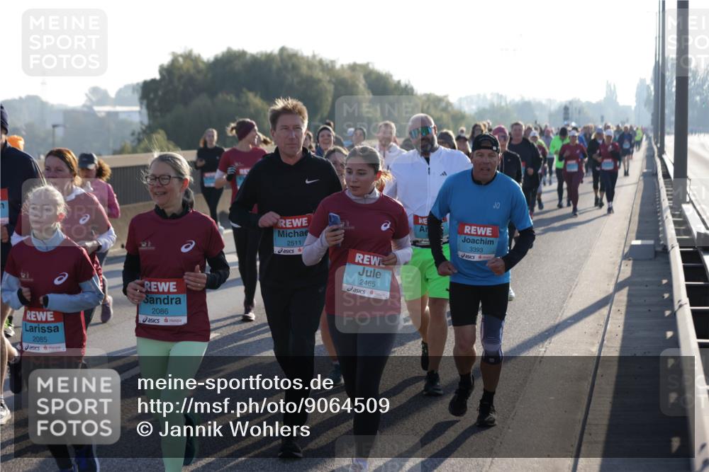03.10.2025 - Köhlbrandbrückenlauf Jannik Wohlers http://msf.ph/oto/9064509 03.10.2025 09:25:23 Position 3 2085, 2086, 2511, 2465, 3393 meine-sportfotos.de
